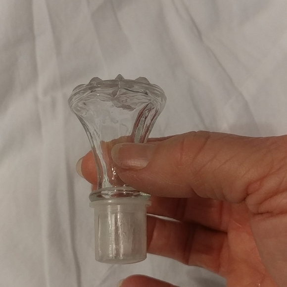 Anchor Hocking Cruet in a Prescut Clear Pattern - Picture 4 of 4